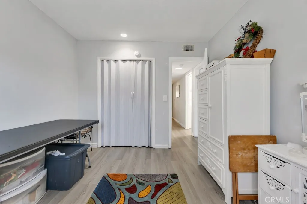 14024 Tyler Street, Sylmar, California 91342 home-pic-32